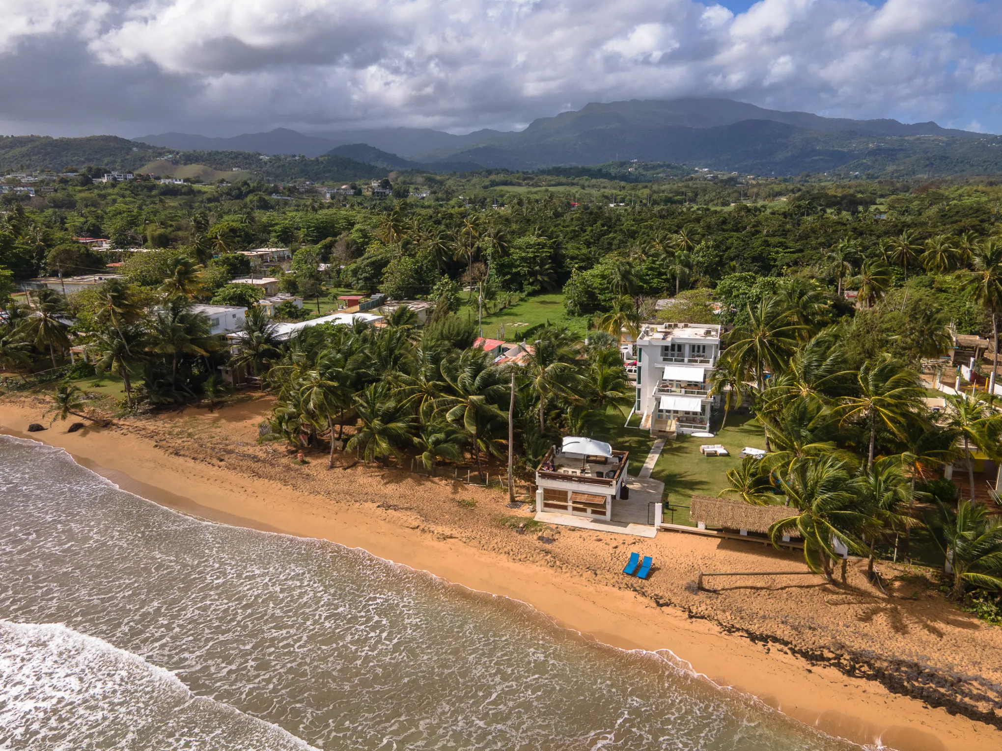 a view of a mountain road