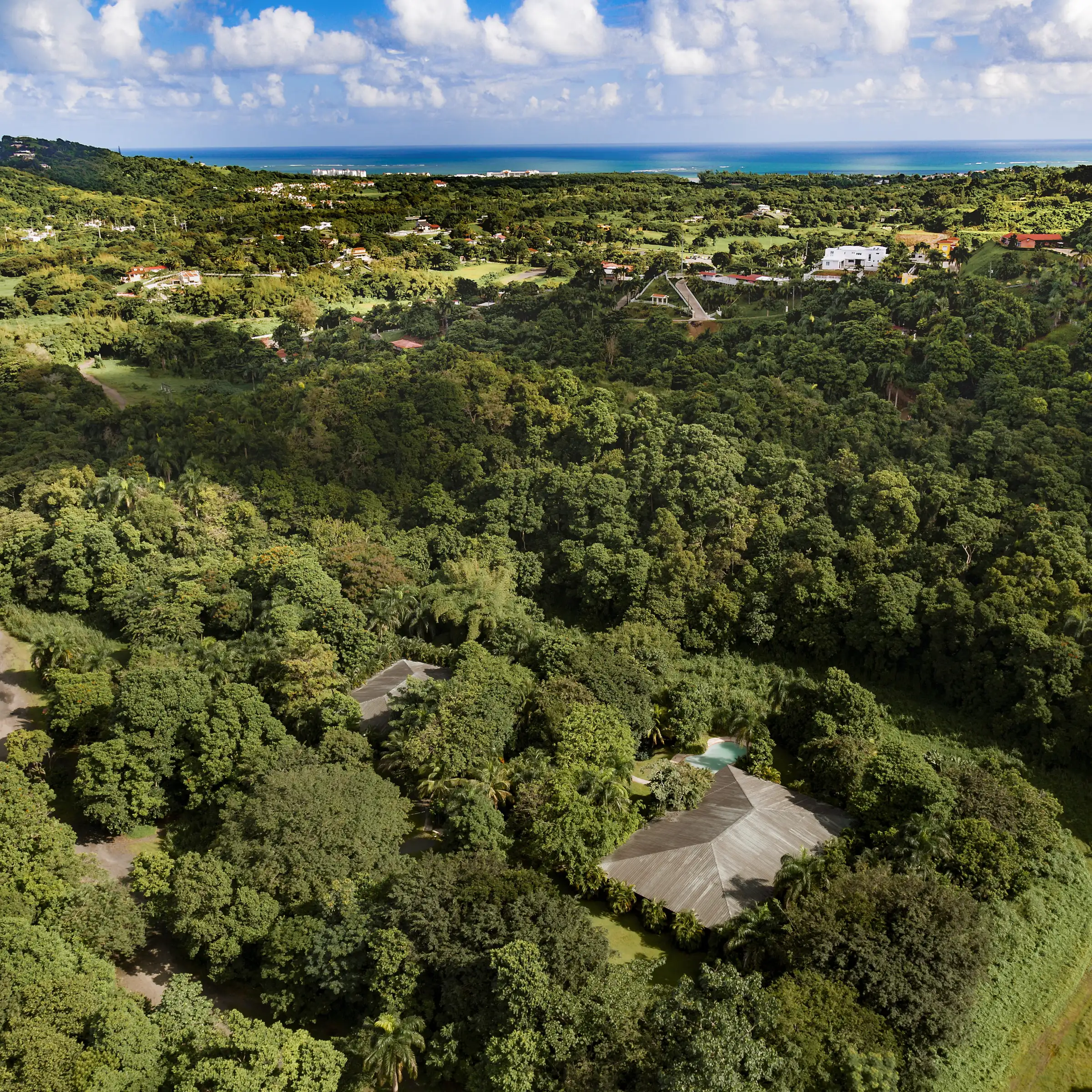 Overview of Carabali Island